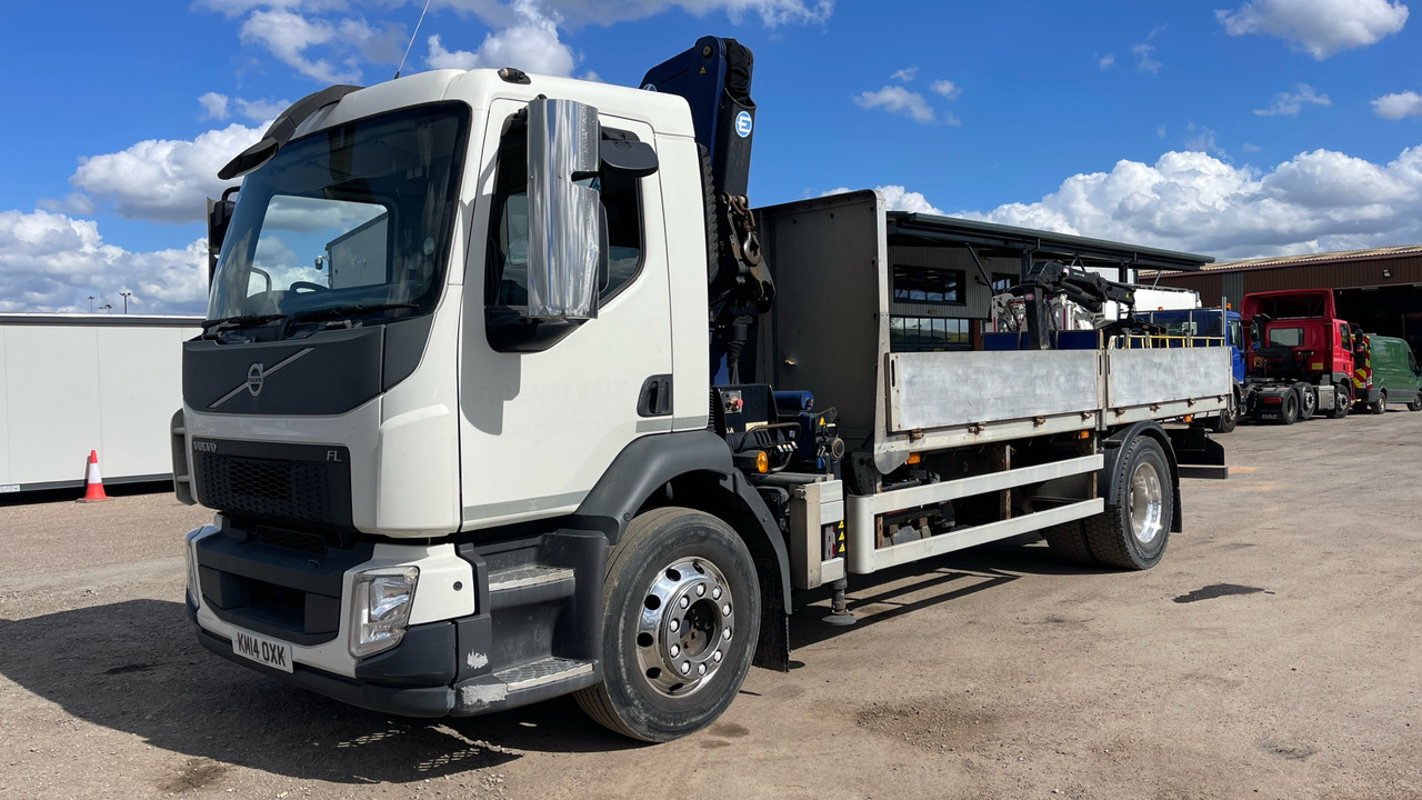 VOLVO FL - Camion plateau, Camion grue: photos 2 VOLVO FL - Camion plateau, Camion grue: photos 2