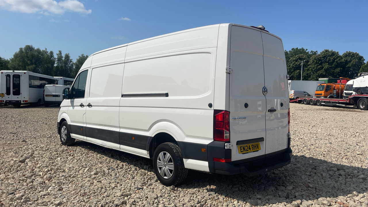 Volkswagen Crafter CR35 COMMERCE PLUS 2.0 TDI 140PS - Fourgon utilitaire: photos 3 Volkswagen Crafter CR35 COMMERCE PLUS 2.0 TDI 140PS - Fourgon utilitaire: photos 3