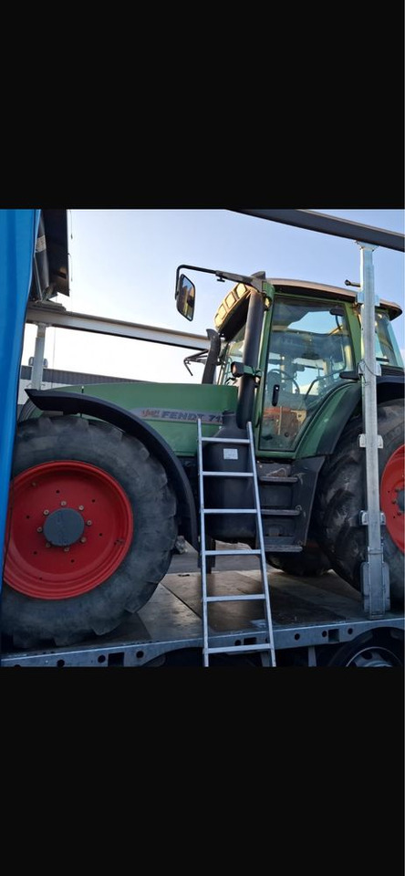Fendt 712 delikatnie USZKODZONY 8331mth Oryginal stan bdb - Tracteur agricole: photos 1 Fendt 712 delikatnie USZKODZONY 8331mth Oryginal stan bdb - Tracteur agricole: photos 1