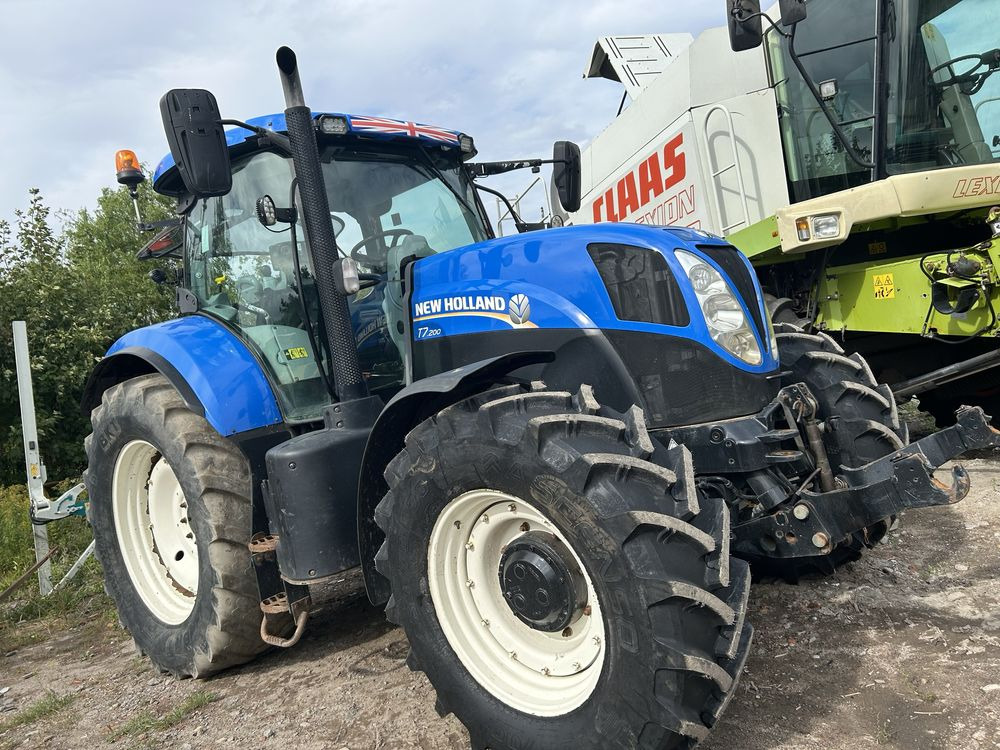 New Holland T7.200 skrzynia stopniowa 2013r TUZ Monitor Nowe Opon - Tracteur agricole: photos 1 New Holland T7.200 skrzynia stopniowa 2013r TUZ Monitor Nowe Opon - Tracteur agricole: photos 1
