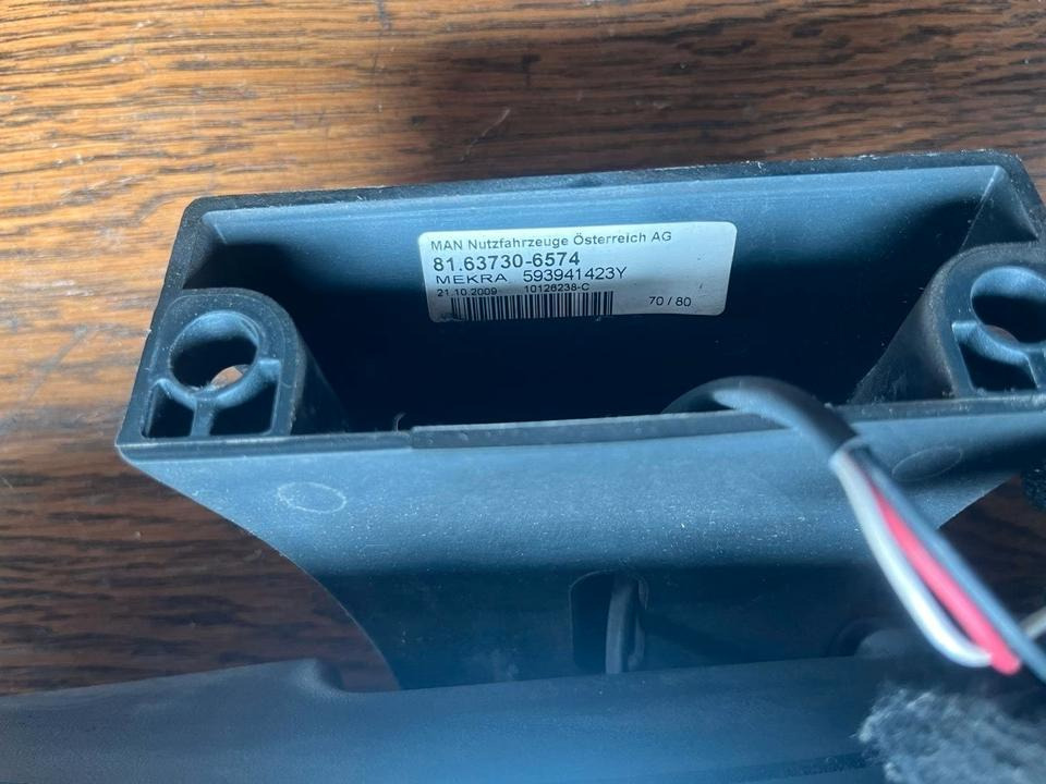 MAN Außenspiegel, Rampenspiegel elektrisch 81637306574 - Rétroviseur pour Camion: photos 2 MAN Außenspiegel, Rampenspiegel elektrisch 81637306574 - Rétroviseur pour Camion: photos 2