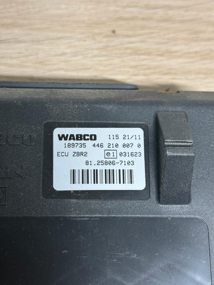MAN ECU ZBR 2 Steuergerät 81.25806-7103 - Bloc de gestion pour Camion: photos 2 MAN ECU ZBR 2 Steuergerät 81.25806-7103 - Bloc de gestion pour Camion: photos 2
