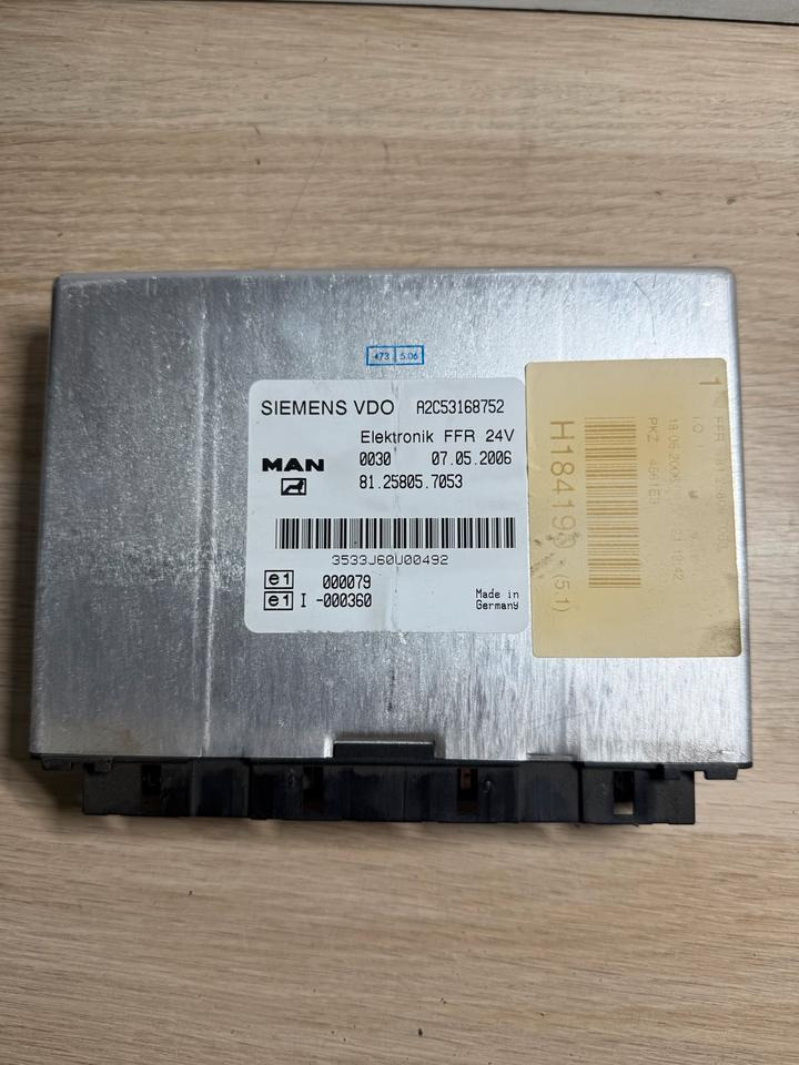 MAN Elektronik FFR Steuergerät 81.25805-7053 - Bloc de gestion pour Camion: photos 1 MAN Elektronik FFR Steuergerät 81.25805-7053 - Bloc de gestion pour Camion: photos 1