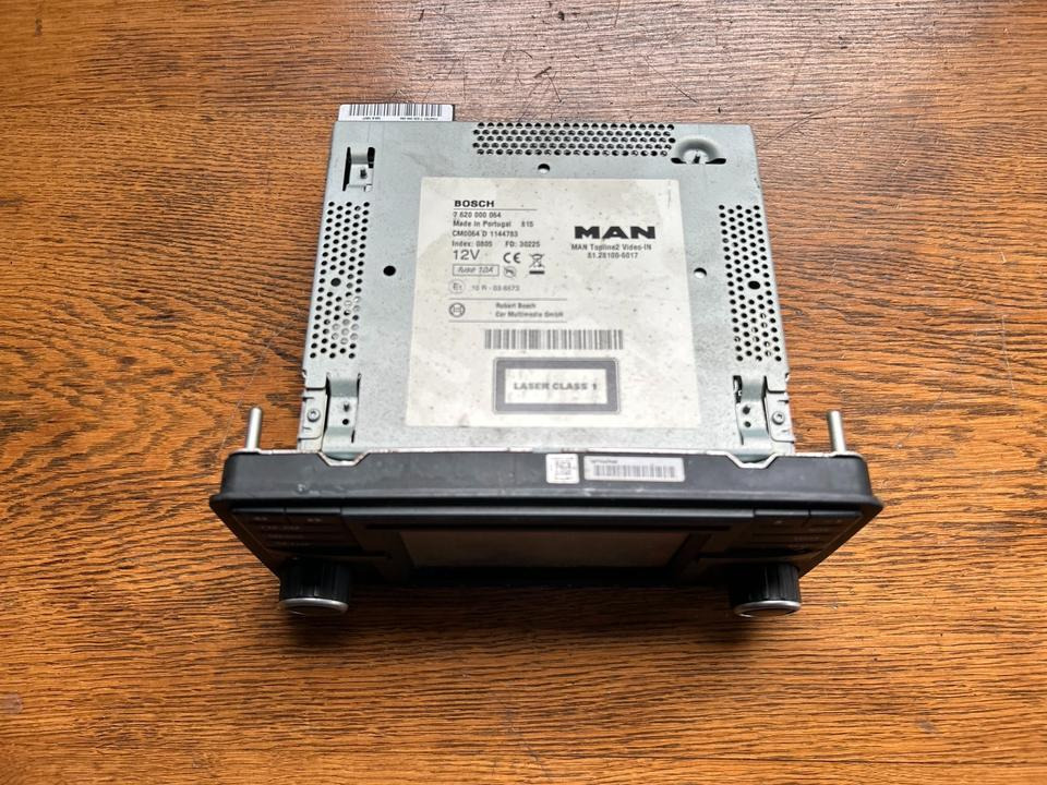 MAN Radio/Navigationssystem TGM BOSCH 81.28100-6017 - Système de navigation pour Camion: photos 2 MAN Radio/Navigationssystem TGM BOSCH 81.28100-6017 - Système de navigation pour Camion: photos 2