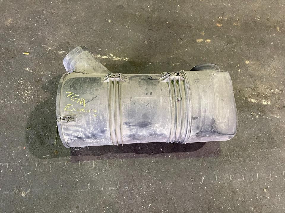 MAN TGA Luftfilter Luftfilterkasten EU3 - Filtre à air pour Camion: photos 1 MAN TGA Luftfilter Luftfilterkasten EU3 - Filtre à air pour Camion: photos 1