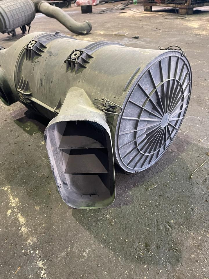 MAN TGA Luftfilter Luftfilterkasten EU3 - Filtre à air pour Camion: photos 2 MAN TGA Luftfilter Luftfilterkasten EU3 - Filtre à air pour Camion: photos 2