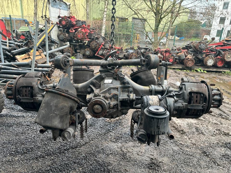 MAN TGM 15.290 Hinterachse 37:10 /81.35010.6168 mit Schnee ketten - Essieu arrière pour Camion: photos 1 MAN TGM 15.290 Hinterachse 37:10 /81.35010.6168 mit Schnee ketten - Essieu arrière pour Camion: photos 1