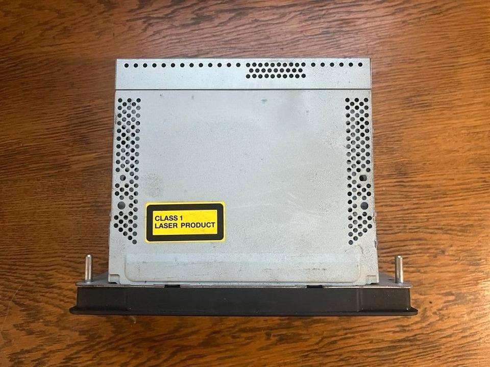 MAN TGS High Multimedia Radio 81.28101.6175 - Système électrique pour Camion: photos 3 MAN TGS High Multimedia Radio 81.28101.6175 - Système électrique pour Camion: photos 3