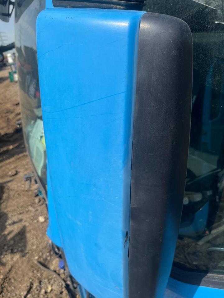 MAN TGX EU6 Fahrertür, Tür blau, Spiegel & Innenverkleidung - Portière et pièces pour Camion: photos 2 MAN TGX EU6 Fahrertür, Tür blau, Spiegel & Innenverkleidung - Portière et pièces pour Camion: photos 2