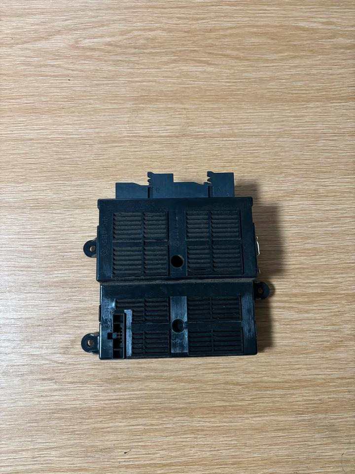 MAN TGX/TGS Steuergerät Innenraum Heizung 81.25814.6035 - Bloc de gestion pour Camion: photos 1 MAN TGX/TGS Steuergerät Innenraum Heizung 81.25814.6035 - Bloc de gestion pour Camion: photos 1