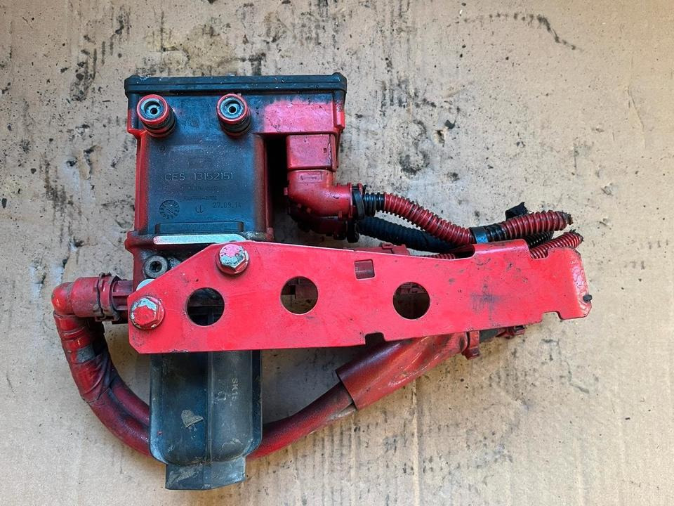 Mercedes Actros MP4 AdBlue Pumpe A0001405978 - Pompe à carburant pour Camion: photos 1 Mercedes Actros MP4 AdBlue Pumpe A0001405978 - Pompe à carburant pour Camion: photos 1