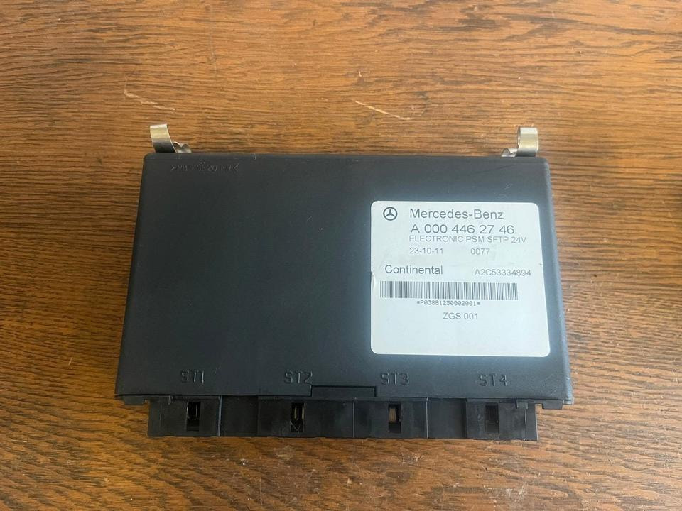 Mercedes Actros MP4 Elektronik PSM Steuergerät A0004462746 - Bloc de gestion pour Camion: photos 2 Mercedes Actros MP4 Elektronik PSM Steuergerät A0004462746 - Bloc de gestion pour Camion: photos 2