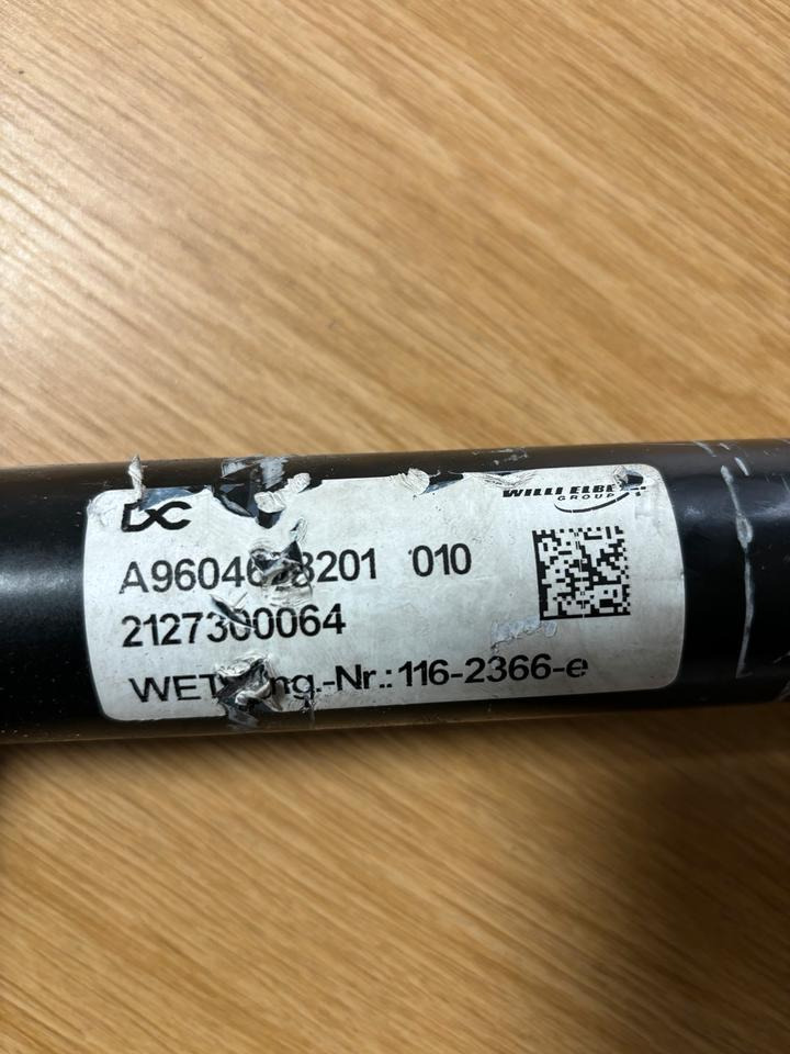 Mercedes Actros MP4 Lenkspindel/Lenkgestänge A9604628201 - Commande de gouvernail pour Camion: photos 3 Mercedes Actros MP4 Lenkspindel/Lenkgestänge A9604628201 - Commande de gouvernail pour Camion: photos 3