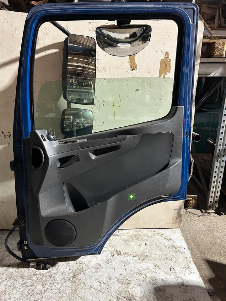 Mercedes Atego 4 EU6 Beifahrertür Innenverkleidung, Spiegel LN 45 - Portière et pièces pour Camion: photos 4 Mercedes Atego 4 EU6 Beifahrertür Innenverkleidung, Spiegel LN 45 - Portière et pièces pour Camion: photos 4