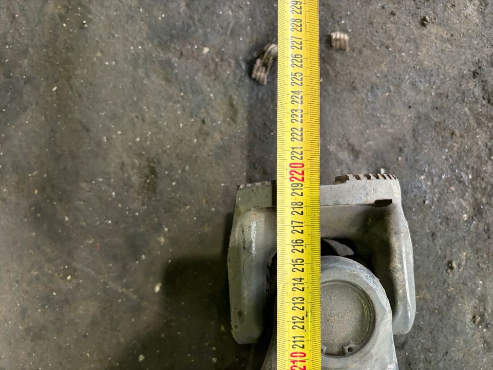 Mercedes Atego 4 EU6 Kardanwelle 220 CM, Kurze Radstand - Arbre à cardan pour Camion: photos 3 Mercedes Atego 4 EU6 Kardanwelle 220 CM, Kurze Radstand - Arbre à cardan pour Camion: photos 3