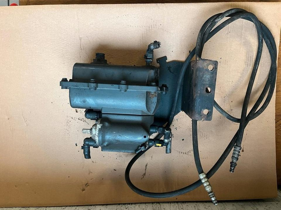 Mercedes-Benz Actros Atego EU4 EU5 AdBlue Pumpe A0001400578 - Pompe à carburant pour Camion: photos 4 Mercedes-Benz Actros Atego EU4 EU5 AdBlue Pumpe A0001400578 - Pompe à carburant pour Camion: photos 4