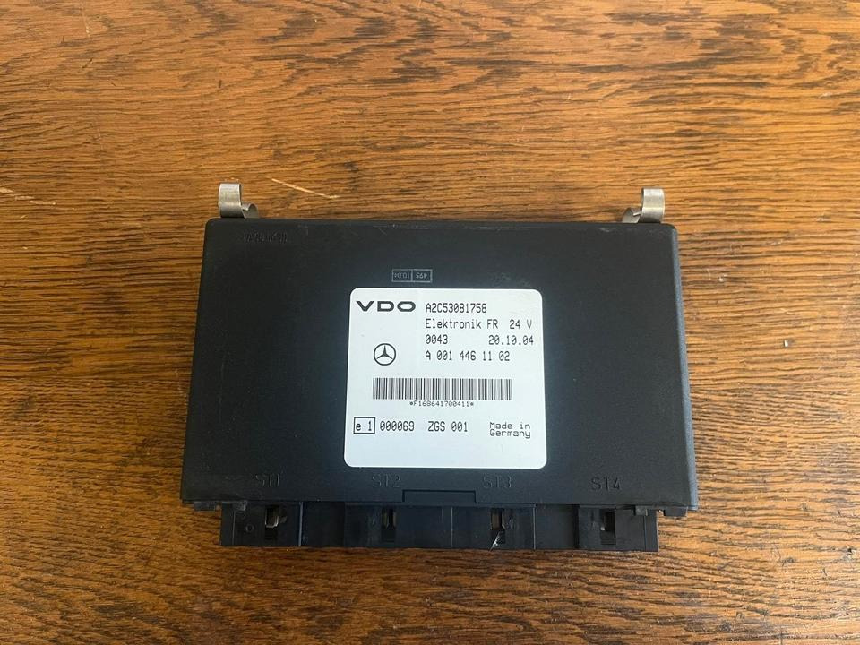 Mercedes-Benz VDO Elektronik FR Steuergerät A0014461102 - Bloc de gestion pour Camion: photos 2 Mercedes-Benz VDO Elektronik FR Steuergerät A0014461102 - Bloc de gestion pour Camion: photos 2