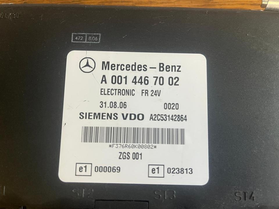 Mercedes VDO Elektronik FR Steuergerät A0014467002 - Bloc de gestion: photos 3 Mercedes VDO Elektronik FR Steuergerät A0014467002 - Bloc de gestion: photos 3