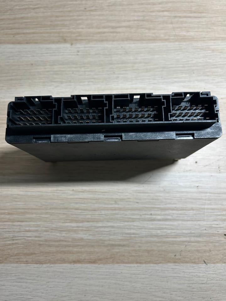 Mercedes VDO Elektronik FR Steuergerät A0024462602 - Pièces de rechange: photos 3 Mercedes VDO Elektronik FR Steuergerät A0024462602 - Pièces de rechange: photos 3