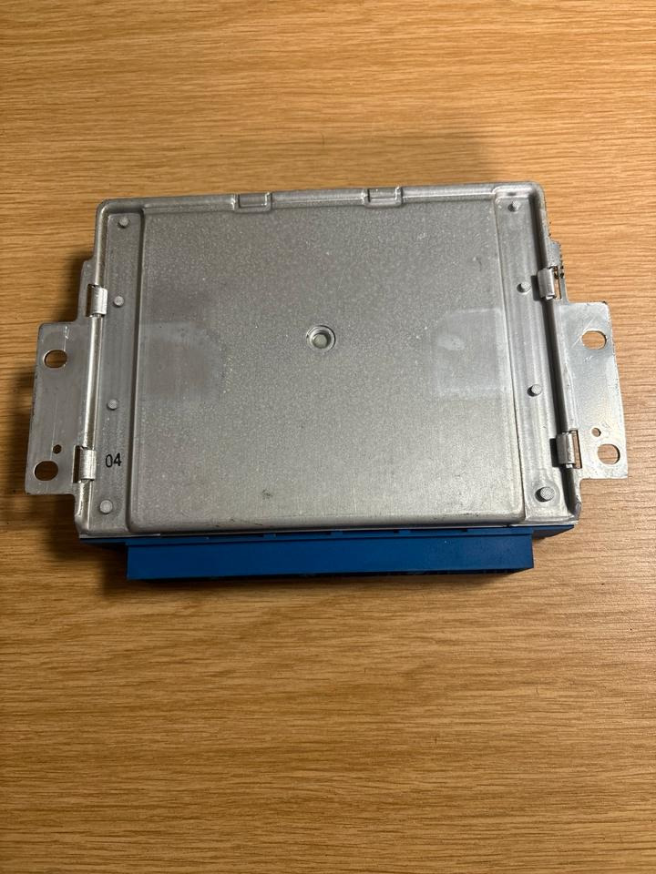 RENAULT KNBORR-BREMSE EBS Steuergerät 0486106057/5010457739 - Bloc de gestion pour Camion: photos 2 RENAULT KNBORR-BREMSE EBS Steuergerät 0486106057/5010457739 - Bloc de gestion pour Camion: photos 2