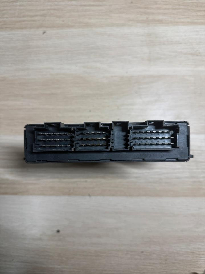 SCANIA OPC 4 Steuergerät 1754709 - Bloc de gestion pour Camion: photos 4 SCANIA OPC 4 Steuergerät 1754709 - Bloc de gestion pour Camion: photos 4