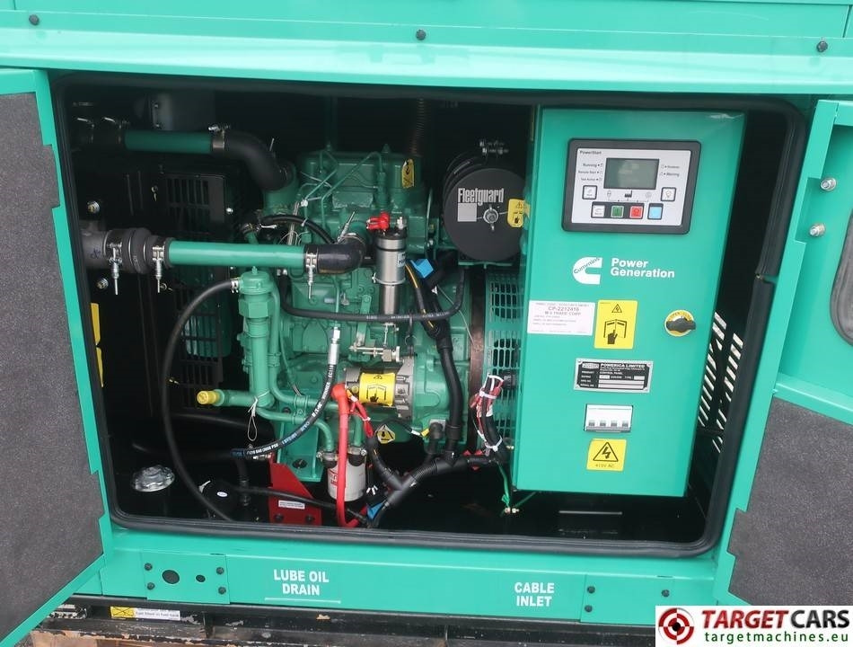 Cummins C15D5P Diesel 15KVA Generator 415V/230V Stamford - Groupe électrogène: photos 5 Cummins C15D5P Diesel 15KVA Generator 415V/230V Stamford - Groupe électrogène: photos 5