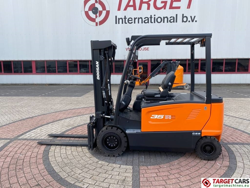 Doosan B35X-7 Electric Forklift 3.5T Triplex-438cm Unused - Chariot élévateur électrique: photos 5 Doosan B35X-7 Electric Forklift 3.5T Triplex-438cm Unused - Chariot élévateur électrique: photos 5