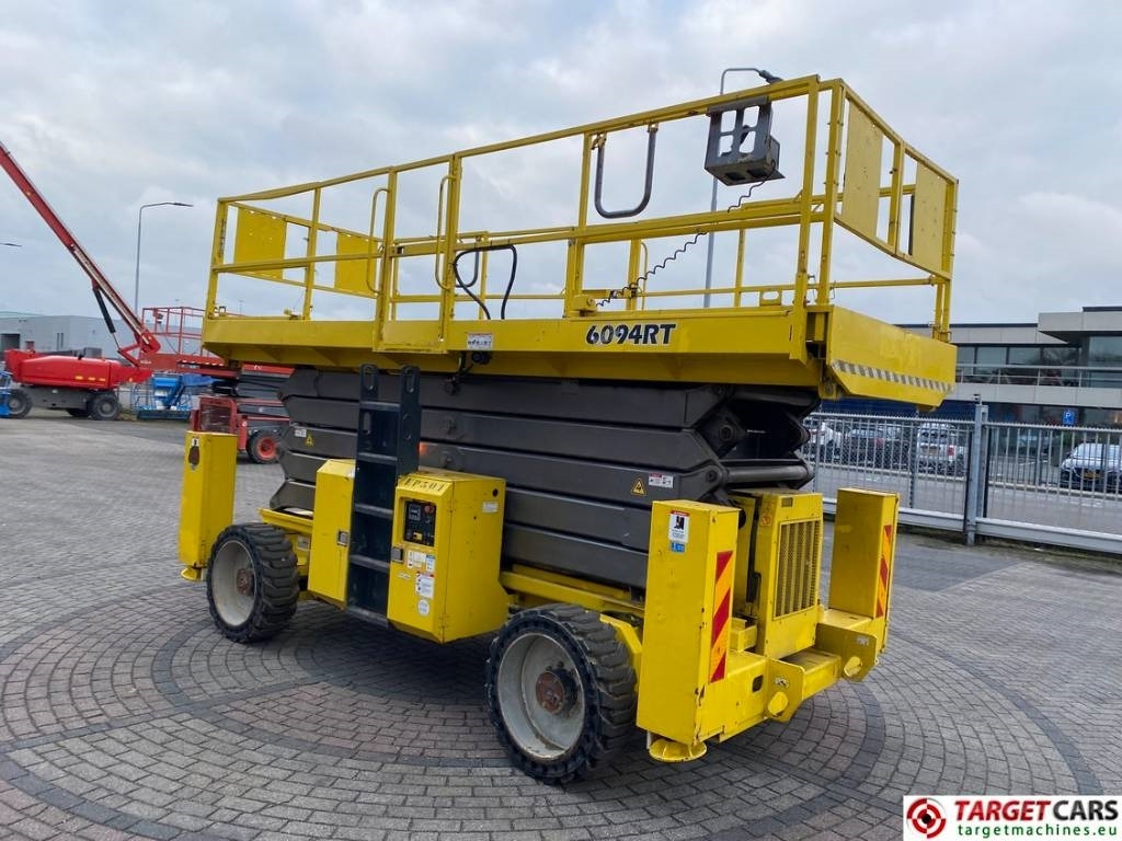 GMG 6094RT Diesel 4x4 Scissor Work Lift 2020cm - Nacelle ciseaux: photos 2 GMG 6094RT Diesel 4x4 Scissor Work Lift 2020cm - Nacelle ciseaux: photos 2