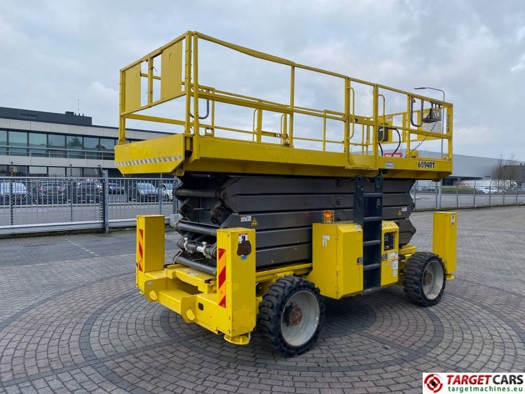GMG 6094RT Diesel 4x4 Scissor Work Lift 2020cm - Nacelle ciseaux: photos 3 GMG 6094RT Diesel 4x4 Scissor Work Lift 2020cm - Nacelle ciseaux: photos 3