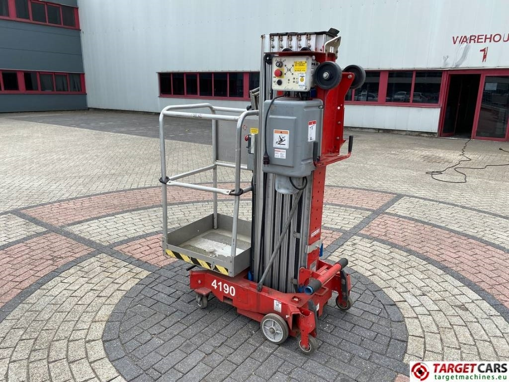Genie AWP-30S Electric AC Vertical Mast Work Lift 1100cm - Nacelle à mât vertical: photos 4 Genie AWP-30S Electric AC Vertical Mast Work Lift 1100cm - Nacelle à mât vertical: photos 4
