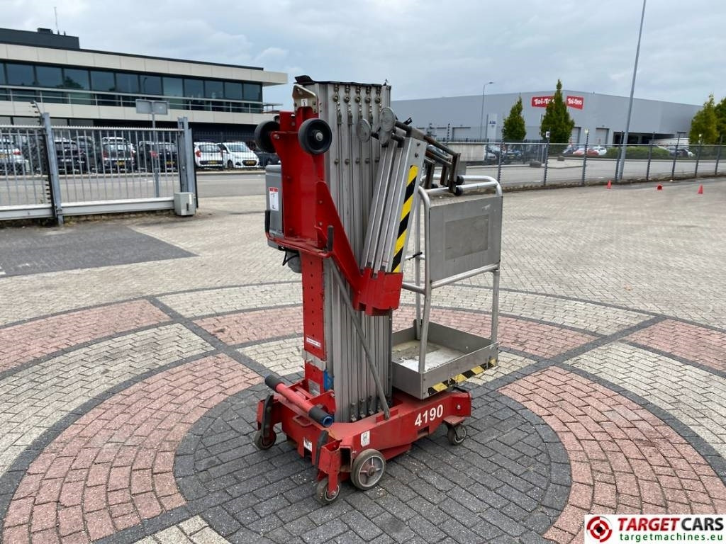 Genie AWP-30S Electric AC Vertical Mast Work Lift 1100cm - Nacelle à mât vertical: photos 3 Genie AWP-30S Electric AC Vertical Mast Work Lift 1100cm - Nacelle à mât vertical: photos 3