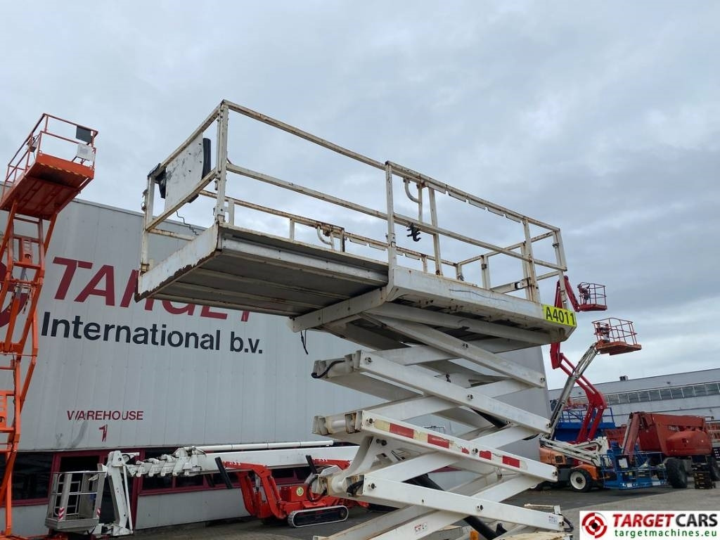 Nacelle ciseaux Genie GS-4069RT Diesel 4x4 Scissor Work Lift 1412cm NOCE: photos 30 Nacelle ciseaux Genie GS-4069RT Diesel 4x4 Scissor Work Lift 1412cm NOCE: photos 30