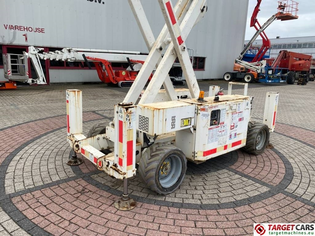 Nacelle ciseaux Genie GS-4069RT Diesel 4x4 Scissor Work Lift 1412cm NOCE: photos 31 Nacelle ciseaux Genie GS-4069RT Diesel 4x4 Scissor Work Lift 1412cm NOCE: photos 31