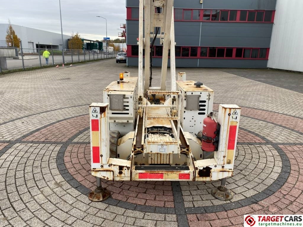 Nacelle ciseaux Genie GS-4069RT Diesel 4x4 Scissor Work Lift 1412cm NOCE: photos 29 Nacelle ciseaux Genie GS-4069RT Diesel 4x4 Scissor Work Lift 1412cm NOCE: photos 29