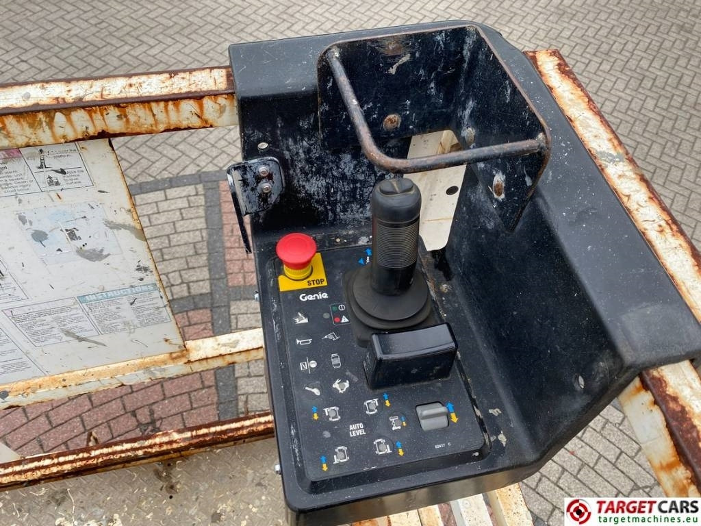 Nacelle ciseaux Genie GS-4069RT Diesel 4x4 Scissor Work Lift 1412cm NOCE: photos 9 Nacelle ciseaux Genie GS-4069RT Diesel 4x4 Scissor Work Lift 1412cm NOCE: photos 9