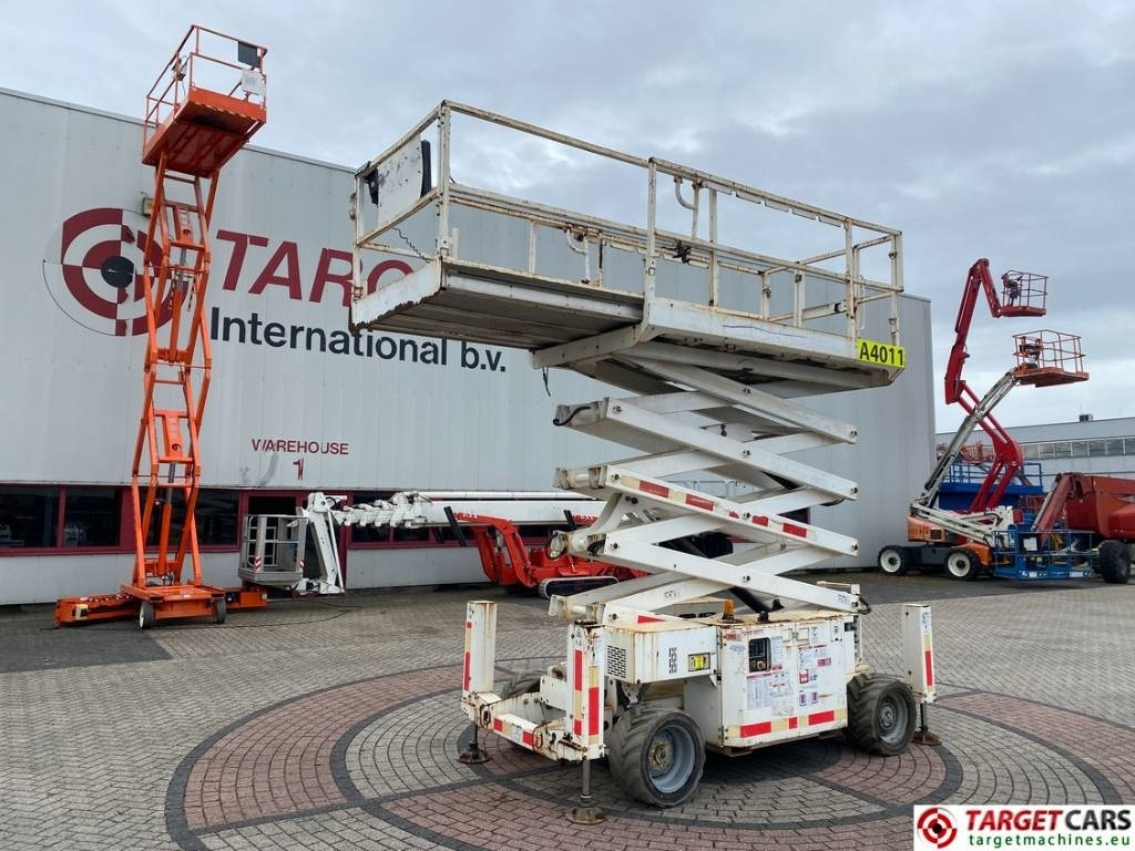 Nacelle ciseaux Genie GS-4069RT Diesel 4x4 Scissor Work Lift 1412cm NOCE: photos 17 Nacelle ciseaux Genie GS-4069RT Diesel 4x4 Scissor Work Lift 1412cm NOCE: photos 17