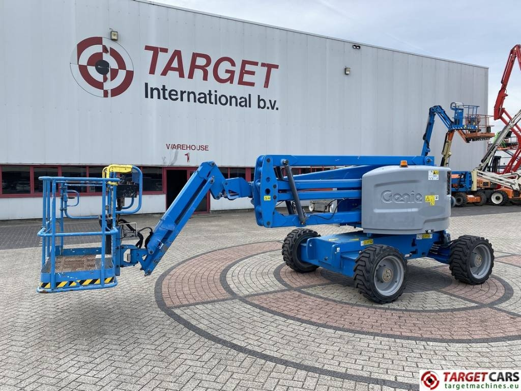 Genie Z-45/25J Diesel 4x4 Articulated Boom Lift 1605cm - Nacelle articulée: photos 1 Genie Z-45/25J Diesel 4x4 Articulated Boom Lift 1605cm - Nacelle articulée: photos 1