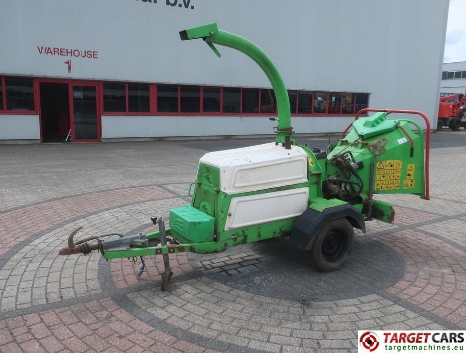 Greenmech Wood Chipper Diesel (engine issue) - Broyeur de végétaux: photos 1 Greenmech Wood Chipper Diesel (engine issue) - Broyeur de végétaux: photos 1