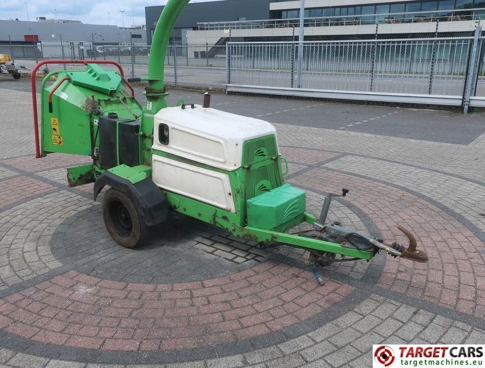 Greenmech Wood Chipper Diesel (engine issue) - Broyeur de végétaux: photos 2 Greenmech Wood Chipper Diesel (engine issue) - Broyeur de végétaux: photos 2