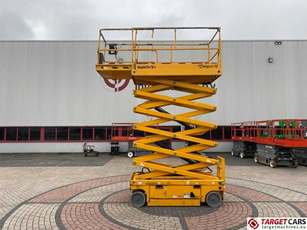 Haulotte Compact 14 Electric Scissor Work Lift 1385cm - Nacelle ciseaux: photos 5 Haulotte Compact 14 Electric Scissor Work Lift 1385cm - Nacelle ciseaux: photos 5