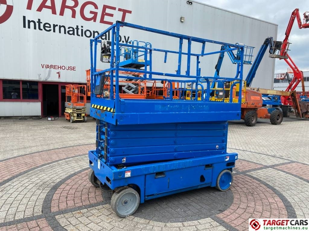 Haulotte Compact 14 Electric Scissor Work Lift 1385cm - Nacelle ciseaux: photos 1 Haulotte Compact 14 Electric Scissor Work Lift 1385cm - Nacelle ciseaux: photos 1