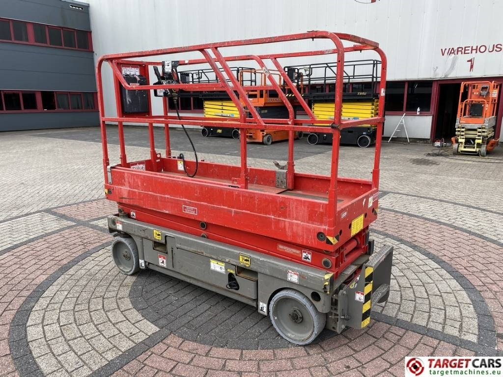 Haulotte Compact 8 Electric Scissor Work Lift 818cm - Nacelle ciseaux: photos 4 Haulotte Compact 8 Electric Scissor Work Lift 818cm - Nacelle ciseaux: photos 4