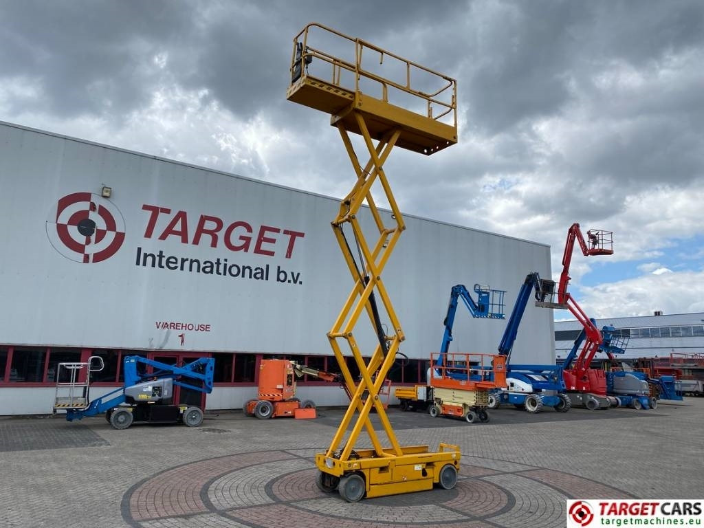 Nacelle ciseaux Haulotte Compact 8 Electric Scissor Work Lift 818cm: photos 6