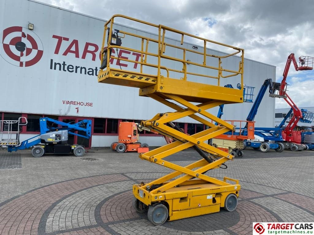 Nacelle ciseaux Haulotte Compact 8 Electric Scissor Work Lift 818cm: photos 32