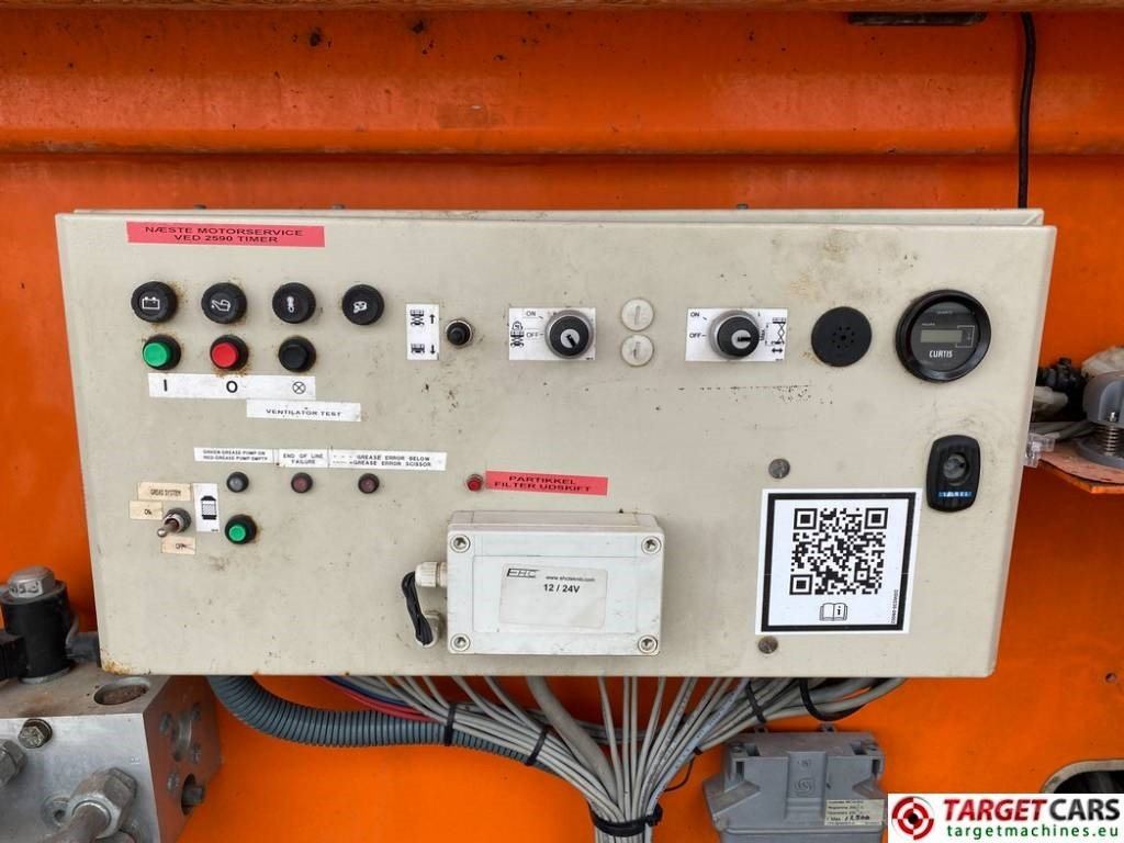 Nacelle ciseaux Holland Lift T210DL25 4WD Diesel T-210DL25 Scissor WorkLift 23M: photos 11 Nacelle ciseaux Holland Lift T210DL25 4WD Diesel T-210DL25 Scissor WorkLift 23M: photos 11