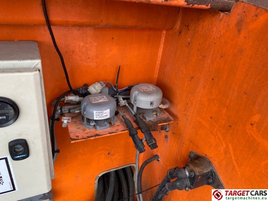 Nacelle ciseaux Holland Lift T210DL25 4WD Diesel T-210DL25 Scissor WorkLift 23M: photos 30 Nacelle ciseaux Holland Lift T210DL25 4WD Diesel T-210DL25 Scissor WorkLift 23M: photos 30