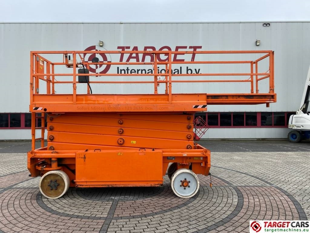 JLG 153-12 Liftlux Electric Scissor Work Lift 1730cm - Nacelle ciseaux: photos 5 JLG 153-12 Liftlux Electric Scissor Work Lift 1730cm - Nacelle ciseaux: photos 5