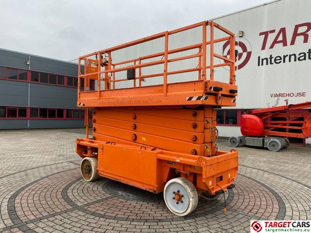 JLG 153-12 Liftlux Electric Scissor Work Lift 1730cm - Nacelle ciseaux: photos 4 JLG 153-12 Liftlux Electric Scissor Work Lift 1730cm - Nacelle ciseaux: photos 4
