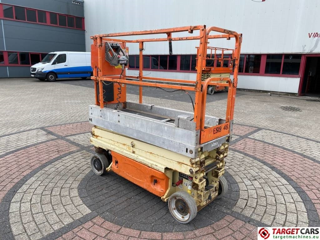 JLG 1930ES Electric Scissor Work Lift 772cm CE - Nacelle ciseaux: photos 4 JLG 1930ES Electric Scissor Work Lift 772cm CE - Nacelle ciseaux: photos 4