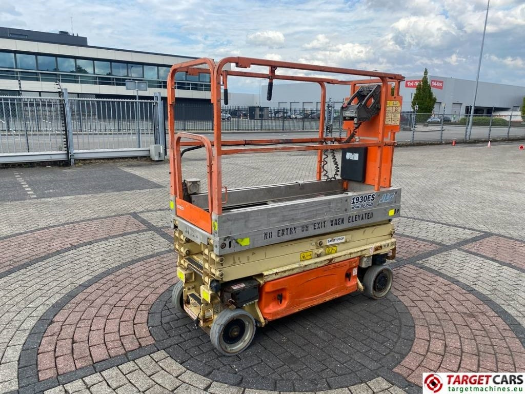 JLG 1930ES Electric Scissor Work Lift 772cm - Nacelle ciseaux: photos 3 JLG 1930ES Electric Scissor Work Lift 772cm - Nacelle ciseaux: photos 3